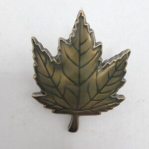 Vintage Enamel‎ Maple Leaf Brooch Pin ❤️ Mark On Back